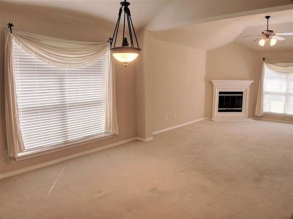 5th image of 6240 Stockton Dr