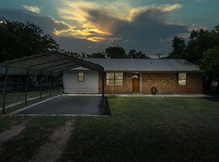 521 4th St, Moody, TX 76557