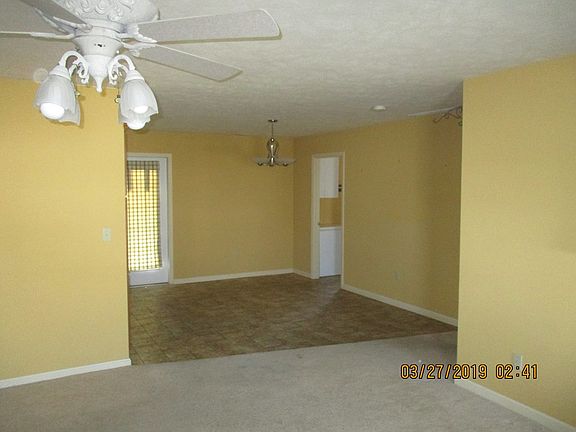 5th image of 74 Davies Dr