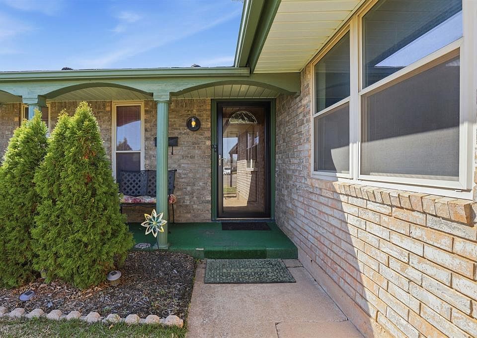 1st image of 4205 Epperly Dr
