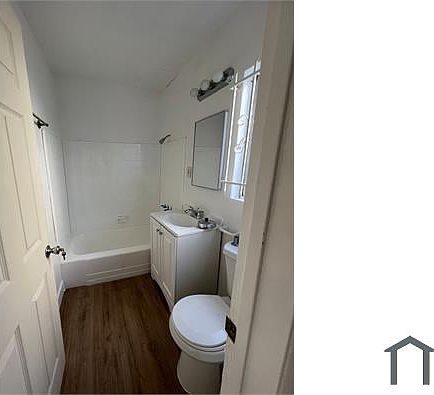 3rd image of 4555 W 1st St APT 3