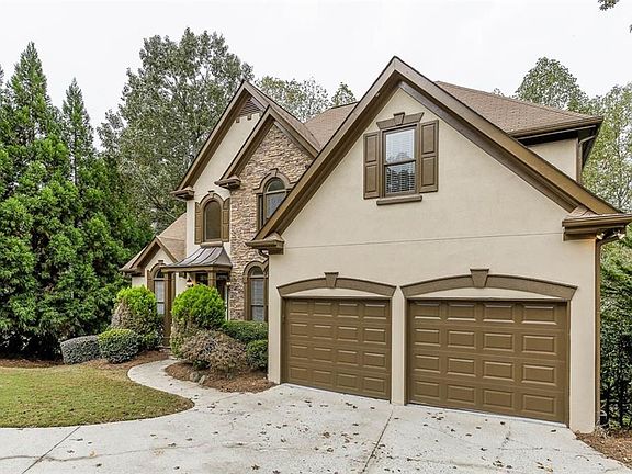 3rd image of 2035 Woods River Ln