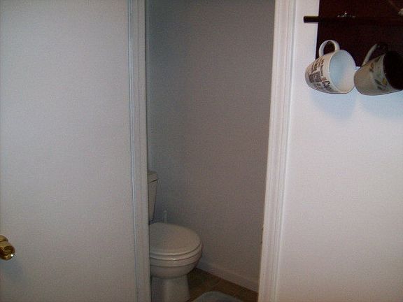 4th image of 117 Fan Ln