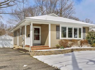 5 Oak St, Freehold, NJ 07728