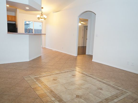 4th image of 2107 W Habitat St