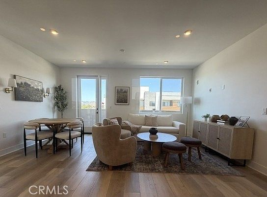 2nd image of 402 W Grand Ave #407