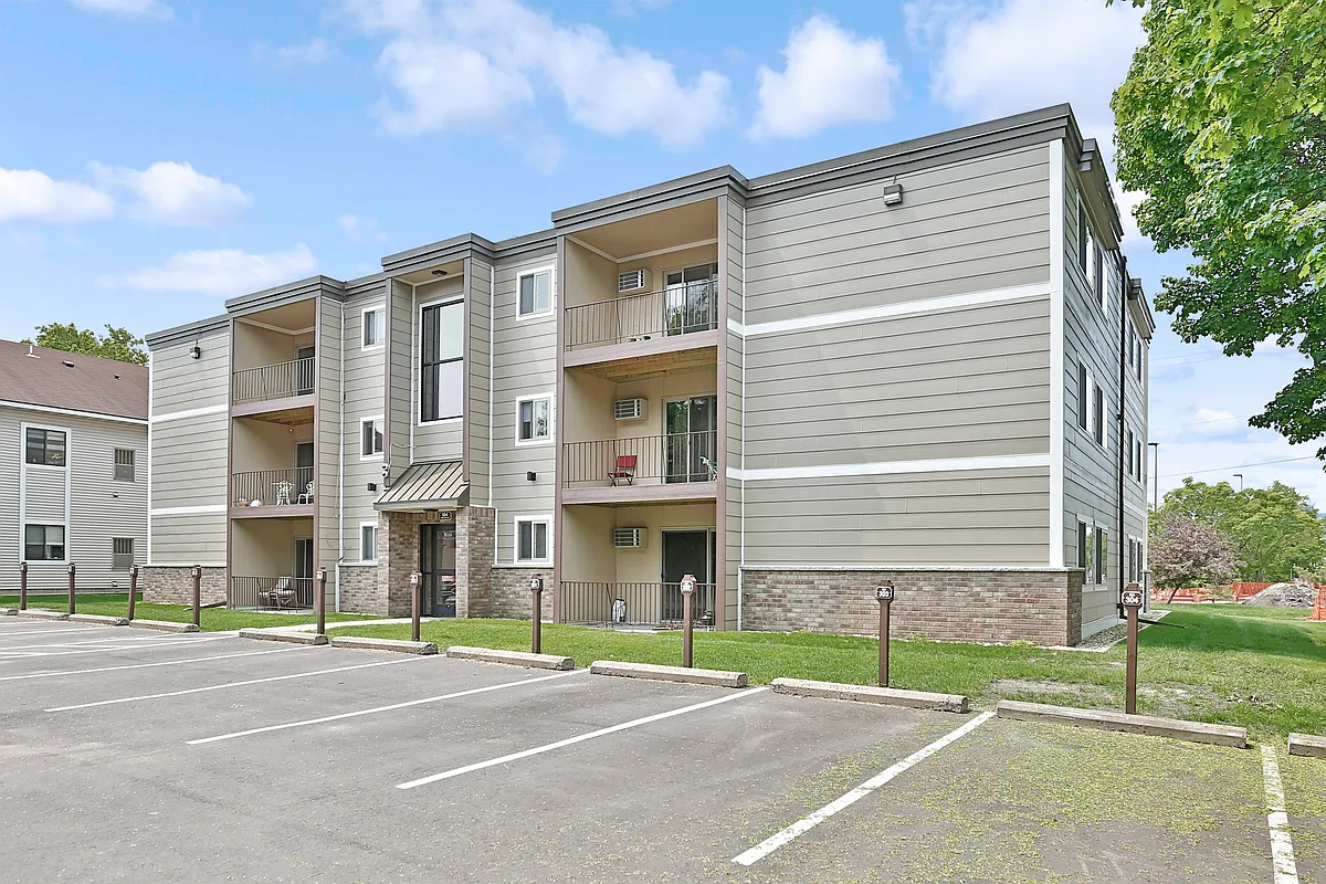 Building Photo - 924 17th Ave SE