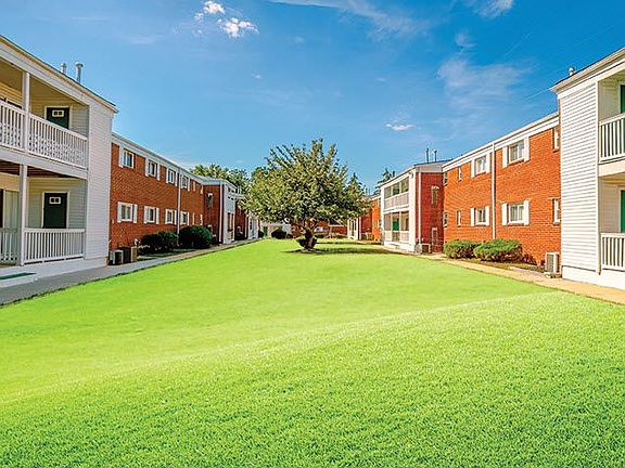 3rd image of 2135 W County Line Rd APT 39A