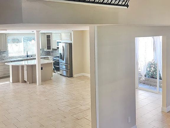 5th image of 26602 Cortina Dr