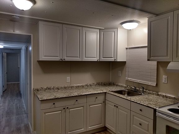 5th image of 5000 28th St N