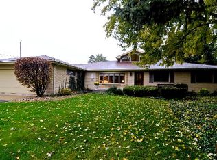 420 W Olive Ave, Prospect Heights, IL 60070