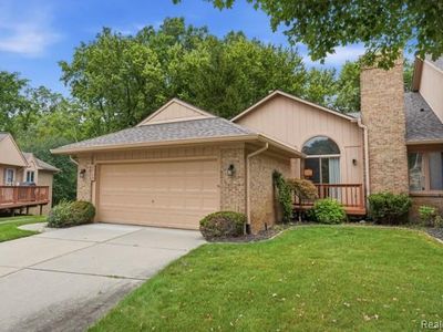 22100 River Ridge Trl #29, Farmington, MI, 48335