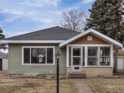 2116 Laurel Avenue, Eau Claire, WI, 54701