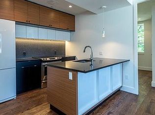 188 Hawthorne St #3L, Brooklyn, NY