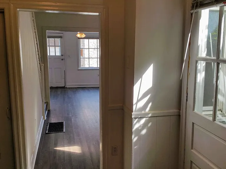 136 W Church Ave — Photo 6