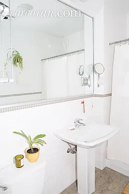 Rented by Corcoran | media 6