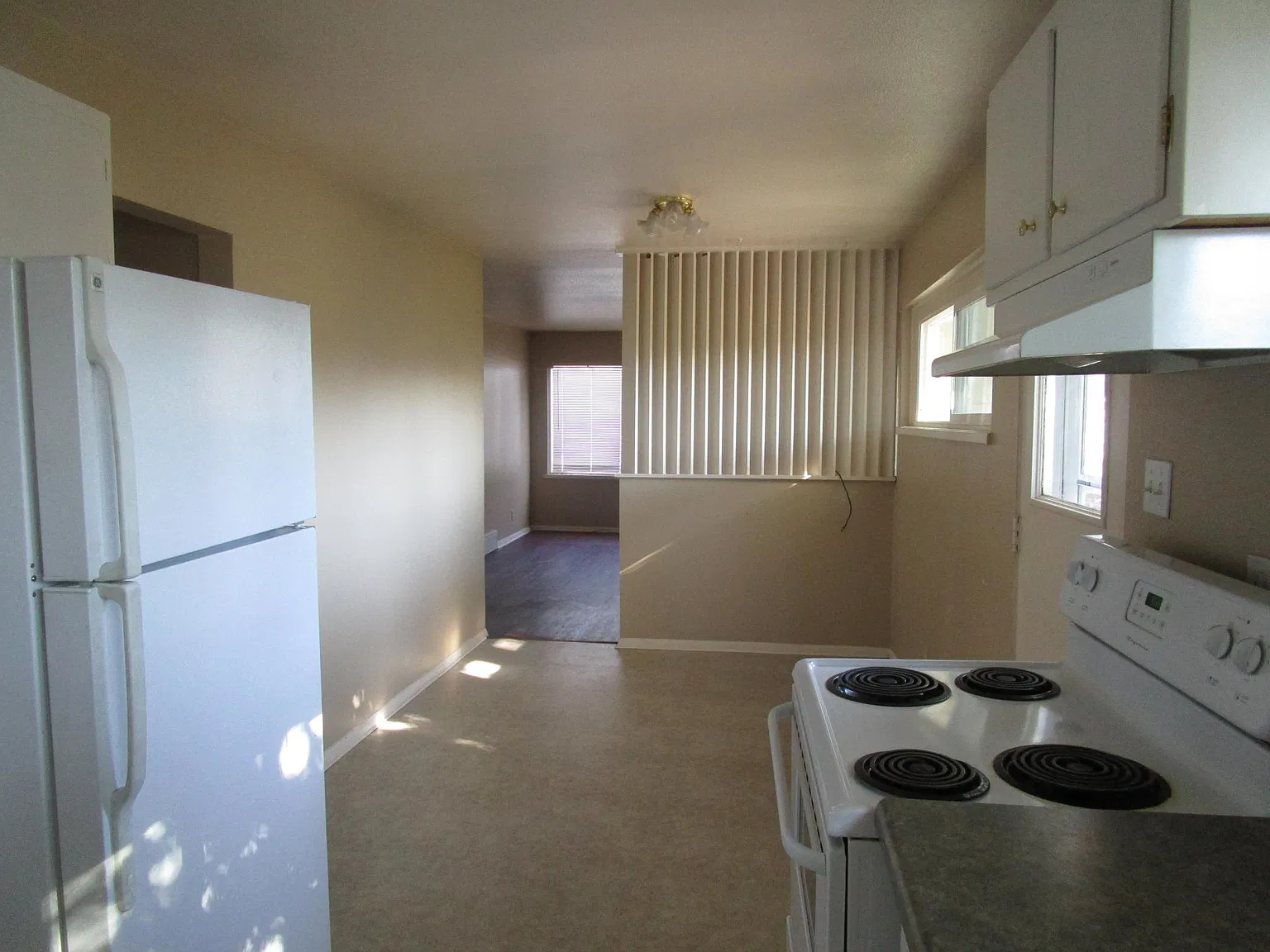 3 bed, 1050 sqft, $1,525 — Photo 4