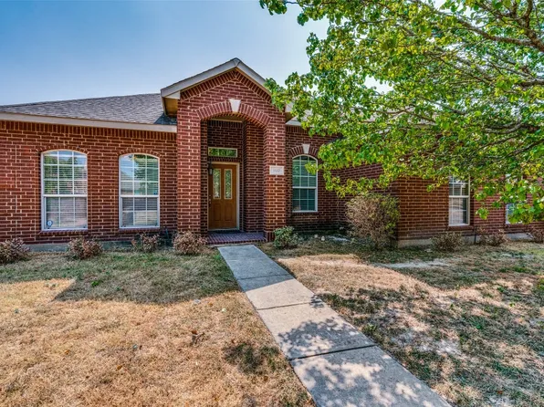 1610 Forest Creek Dr, Cedar Hill, TX 75104