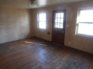 1705 Broadway St, Winfield, KS 67156