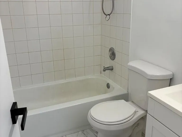 407 Orchard Meadows Dr — Photo 3