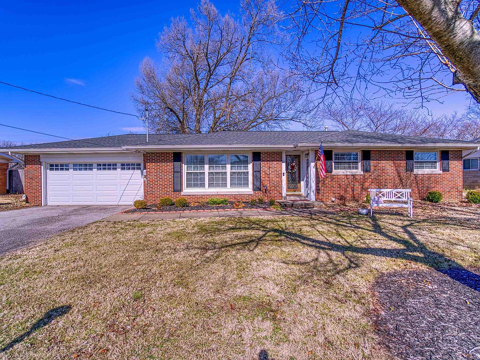 1st image of 10666 Cricklewood Dr