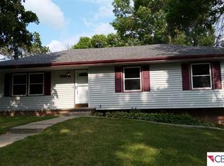 3301 N 207th St, Elkhorn, NE 68022