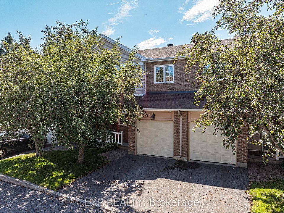 1st image of 34 Stonebriar Dr