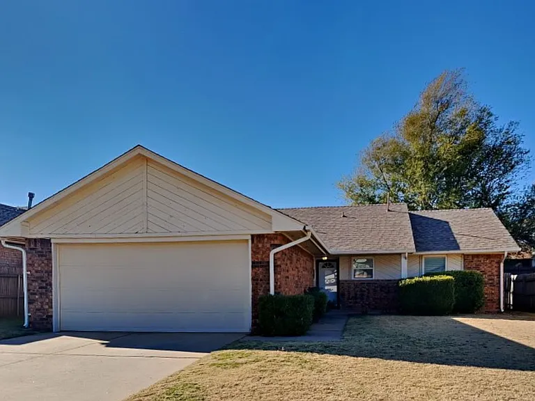 3713 Windscape Ct — Photo 2