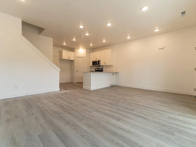 1918 S 1280 W — Photo 6
