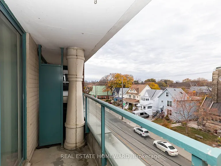 1765 Queen St E #413 — Photo 20