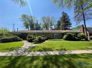 2211 Berdan Ave, Toledo, OH 43613