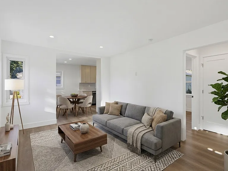 2741 S Jackson St — Photo 5