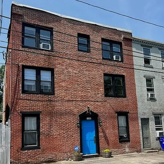 1308 Penn St #1 — Photo 1
