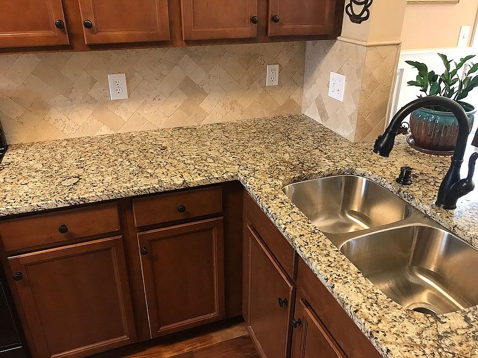 1st image of 9451 Selborne Cir