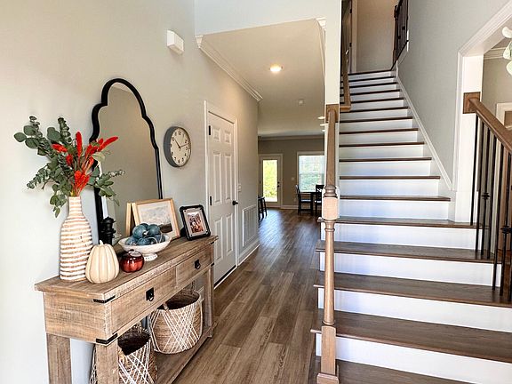 4th image of 5825 Amber Valley Ln