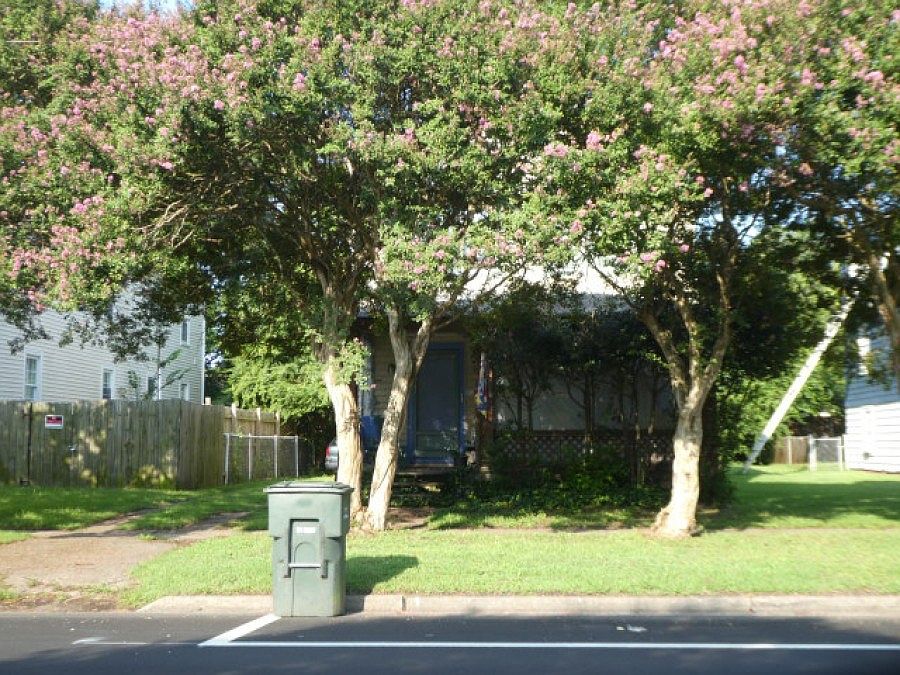 1st image of 2613 Ballentine Blvd