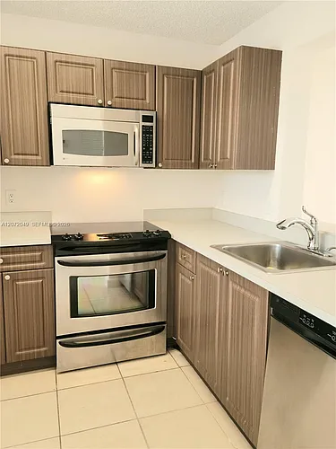 8620 N Sherman Cir #306 Photo 1
