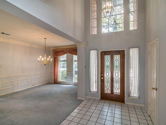 5th image of 4003 Village Corner Dr