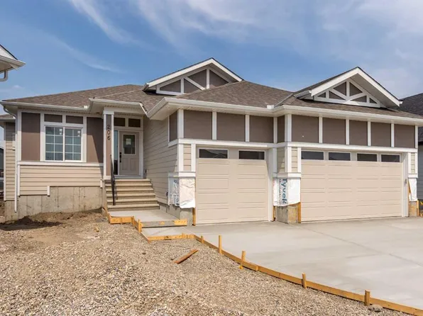 206 SE Monterey Bay SE, High River, AB T1V 0J7