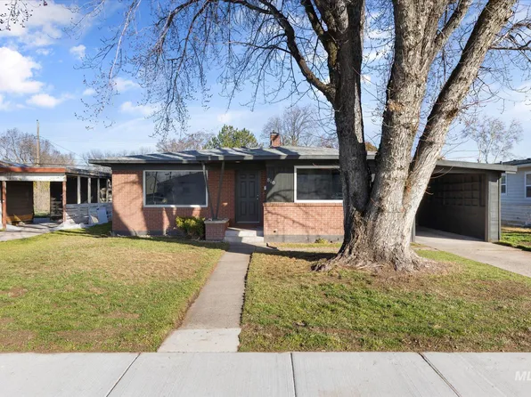 810 N 6 E, Mountain Home, ID 83647