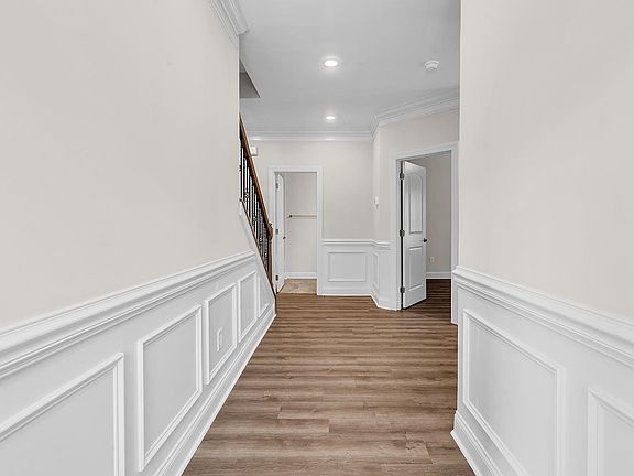 2nd image of 108 Hallandale Lane #Right