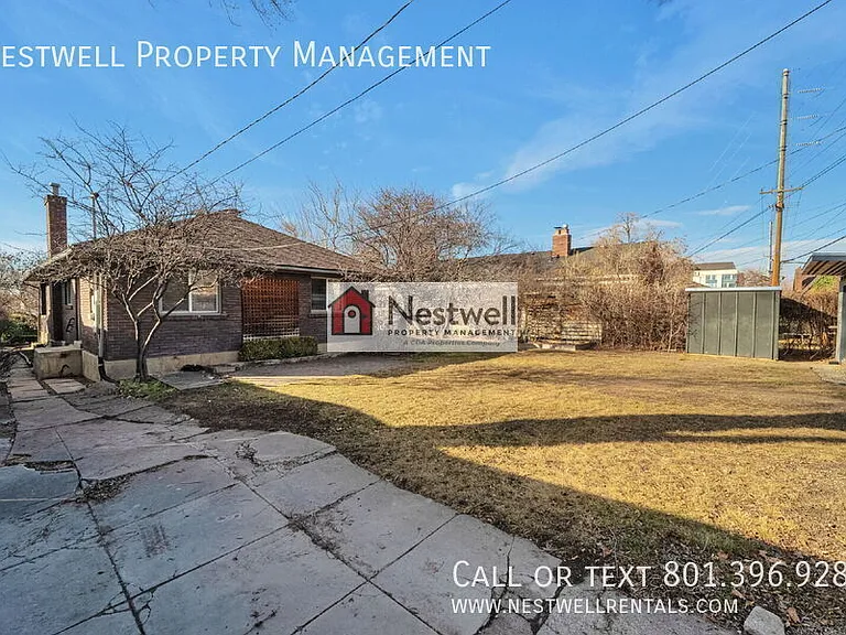 2471 S Douglas St — Photo 25