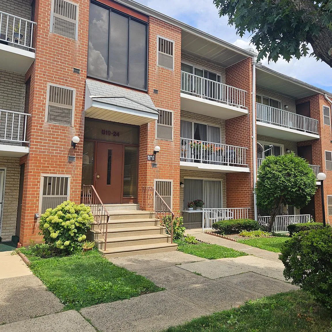 1 bed, 790 sqft, $1,520 — Photo 1