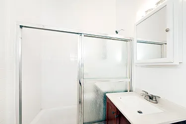 Rented by R New York