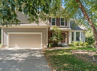 6128 W 157th St, Overland Park, KS 66223