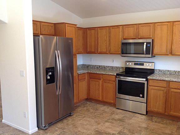 5th image of 15537 N 156th Dr