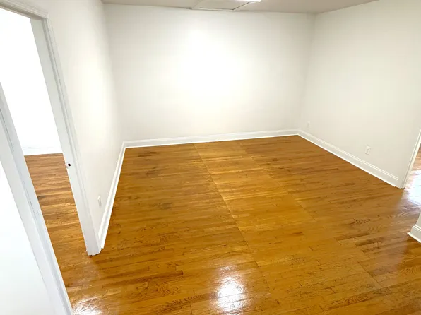 94-07 Alstyne Avenue image 8 of 19