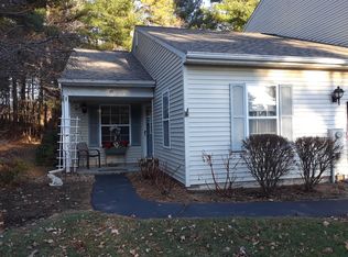 35 Old Mill Ln, Queensbury, NY 12804