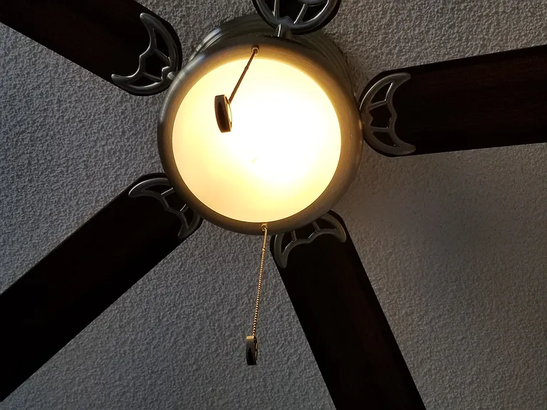 Redlands Pines Apartments — Photo 40