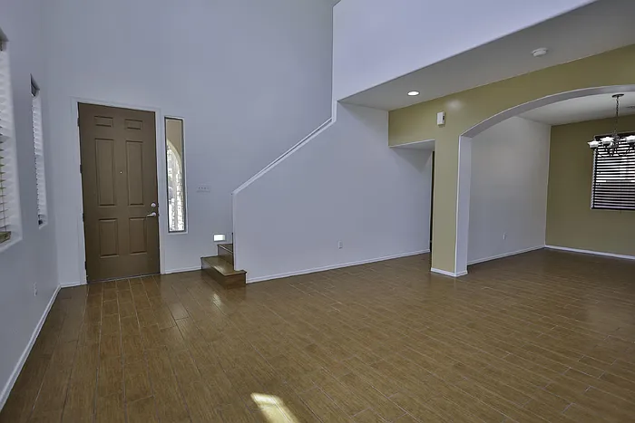 54 W Camino Cuesta Abajo — Photo 3